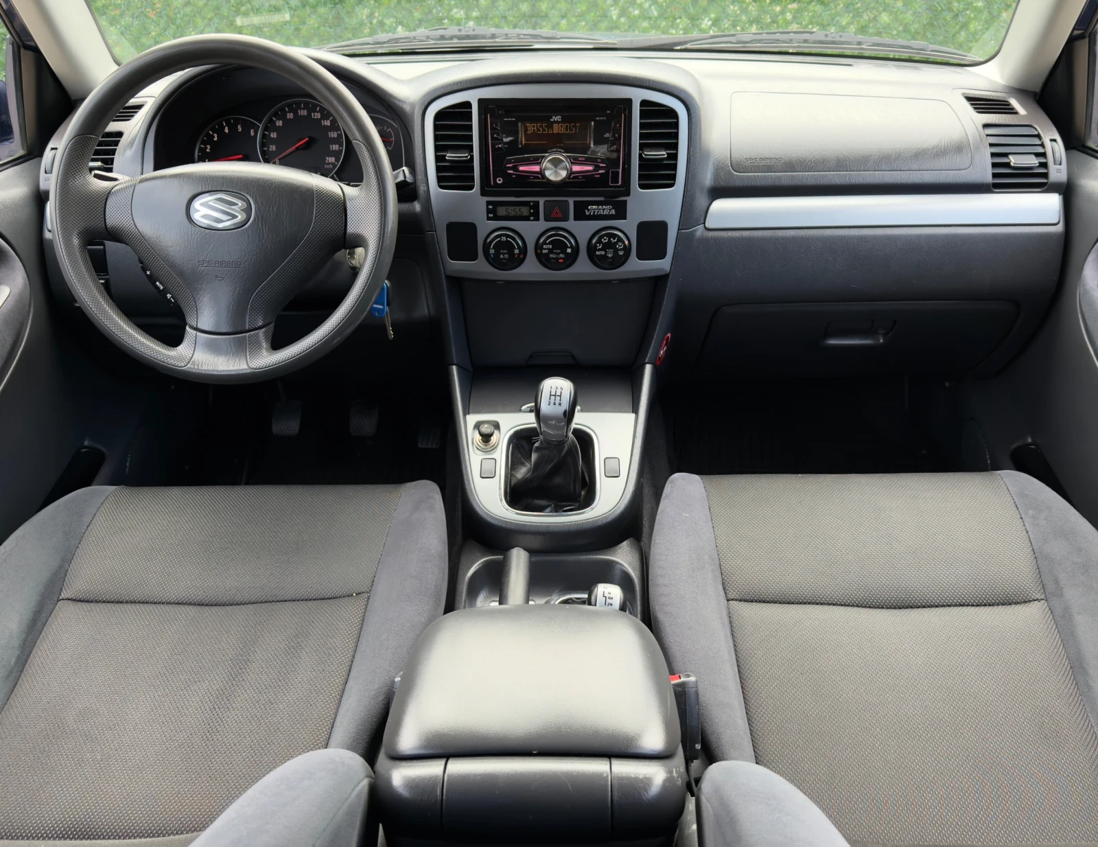 Suzuki Grand vitara 2.0HDi КЛИМАТИК, снимка 10 - Автомобили и джипове - 54212227