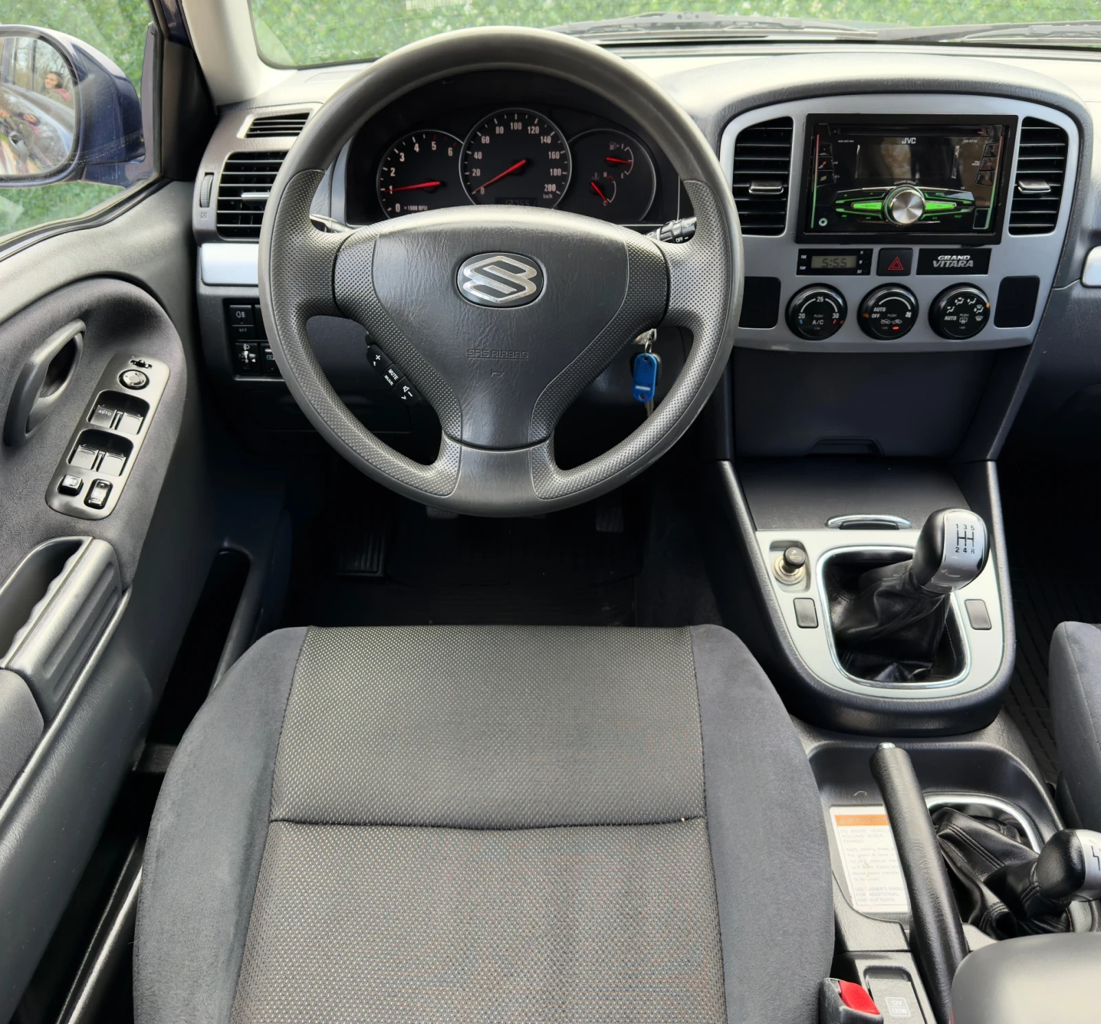 Suzuki Grand vitara 2.0HDi КЛИМАТИК, снимка 11 - Автомобили и джипове - 54212227