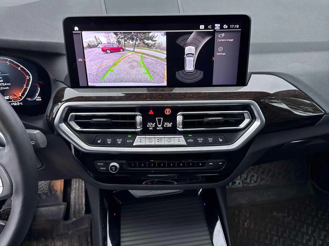 BMW X3 * xDrive30i * ПОДГРЕВ * КАМЕРА * PANO * CARPLAY, снимка 9 - Автомобили и джипове - 54435544