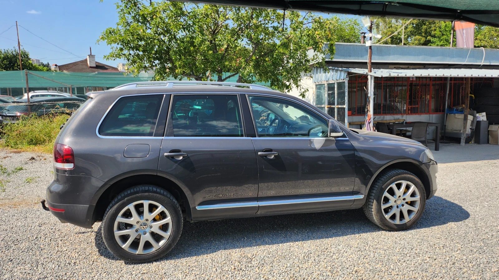 VW Touareg 3.0 TDI 239 КОНЯ, снимка 9 - Автомобили и джипове - 55220257