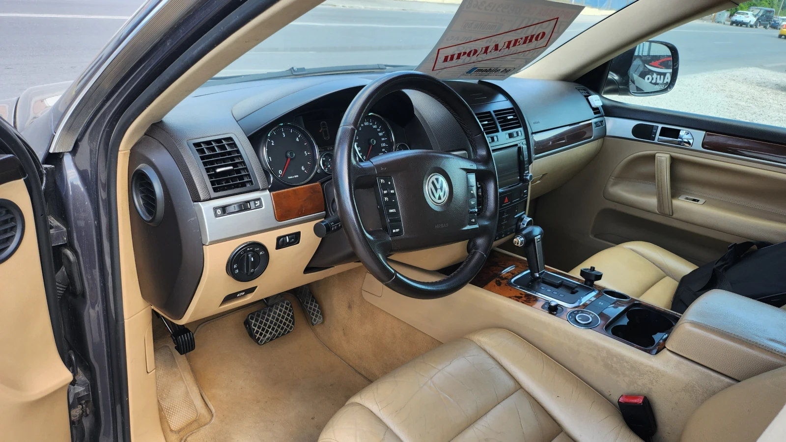 VW Touareg 3.0 TDI 239 КОНЯ, снимка 14 - Автомобили и джипове - 55220257