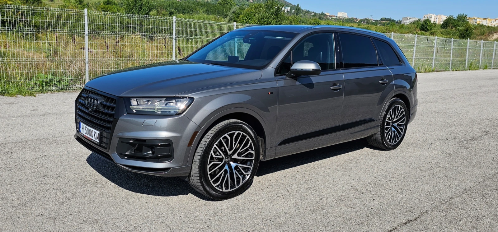 Audi Q7 3.0T S-line Fuul 6+ 1  