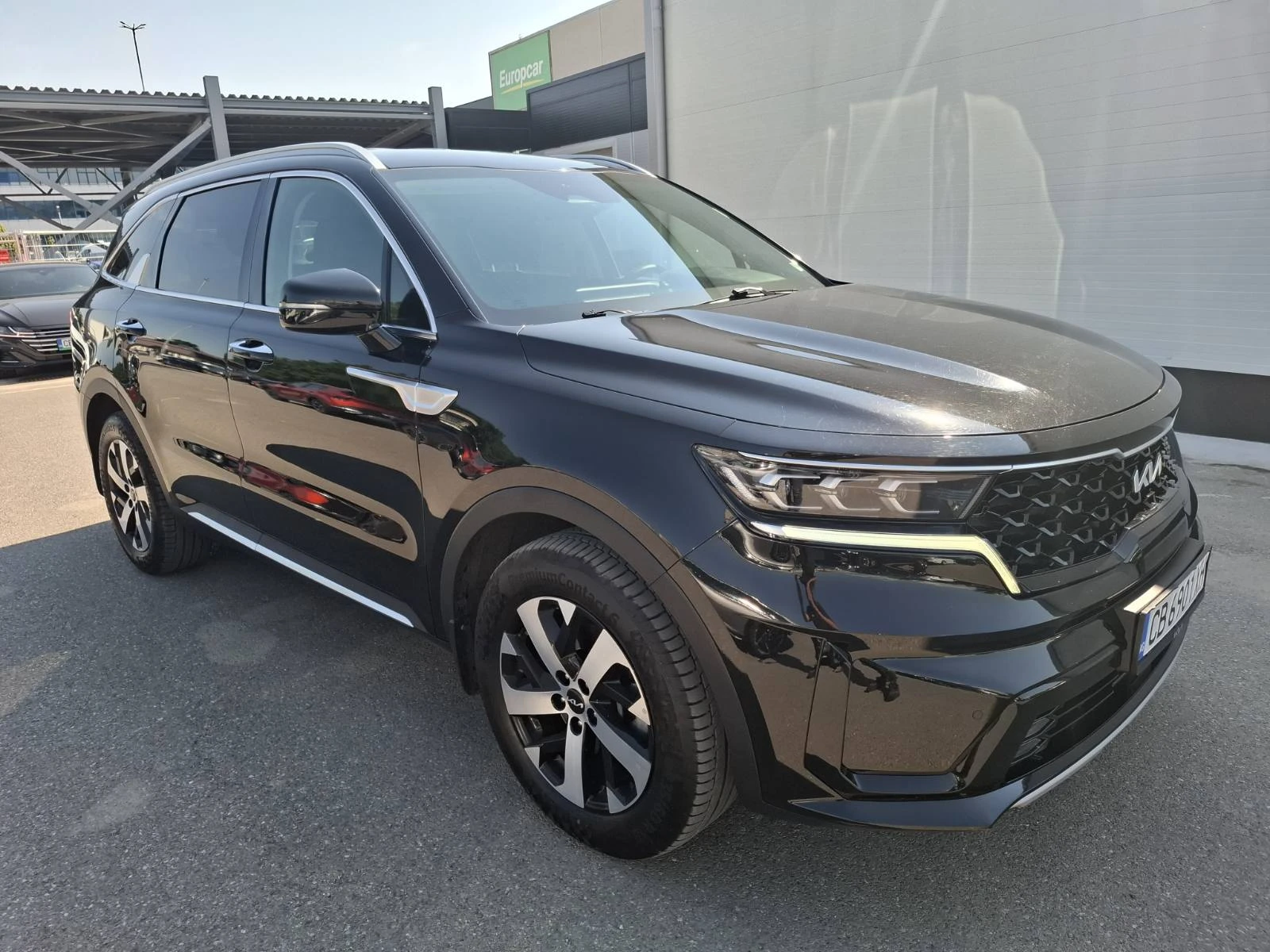 Kia Sorento 2.2 crdi Comfort 4x4 Гаранция, снимка 3 - Автомобили и джипове - 55471300