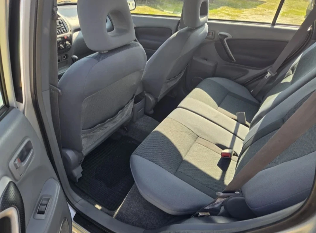 Toyota Rav4, снимка 6 - Автомобили и джипове - 55664835