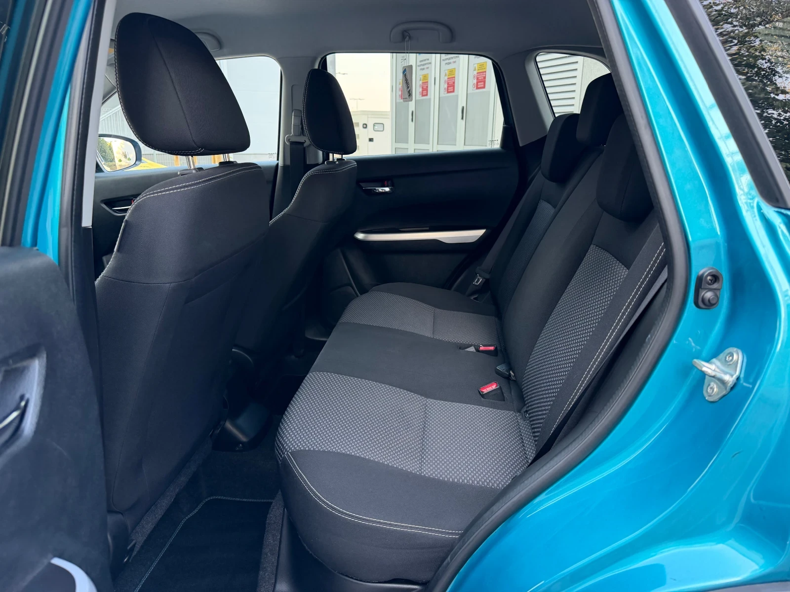 Suzuki Vitara 1.6i 120к.с Автоматик 4х4AllGrip Камера, снимка 15 - Автомобили и джипове - 55710840