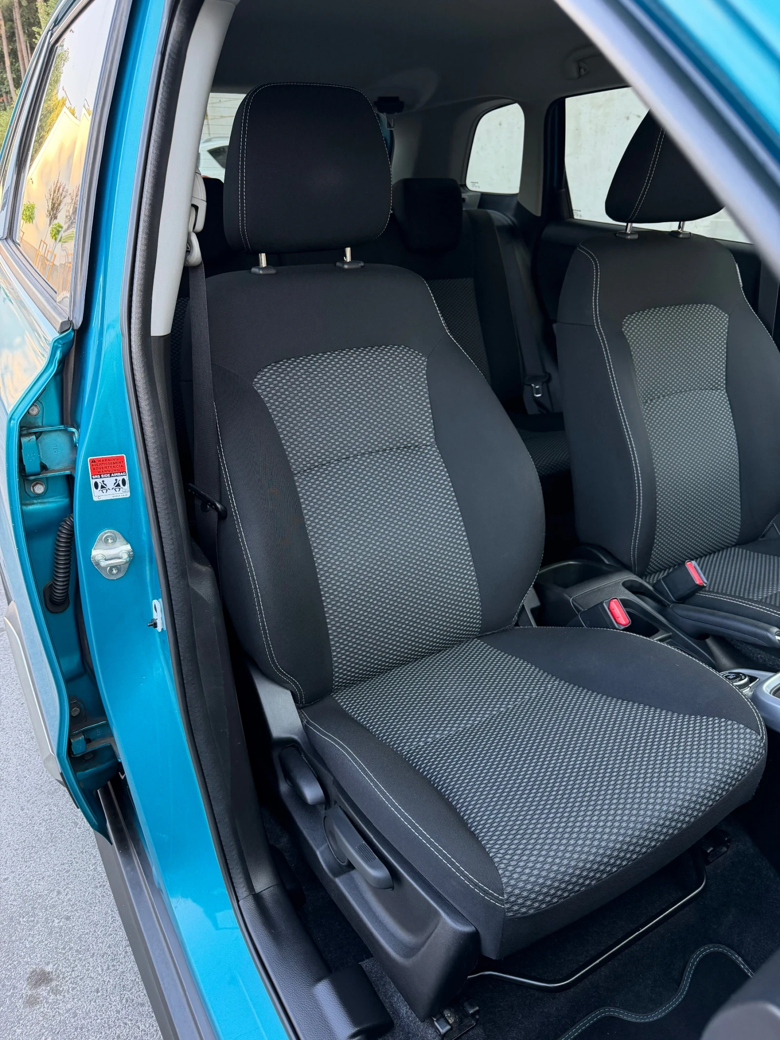 Suzuki Vitara 1.6i 120к.с Автоматик 4х4AllGrip Камера, снимка 14 - Автомобили и джипове - 55710840