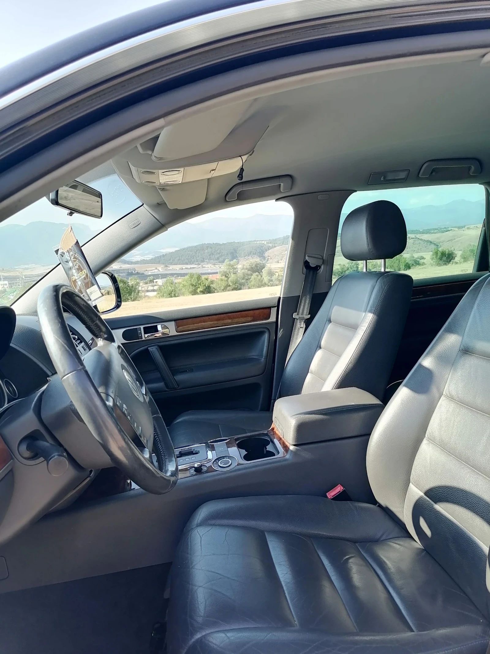 VW Touareg 3.0TDI/Facelift/ПРУЖИНИ/BlackEdition , снимка 9 - Автомобили и джипове - 55752237
