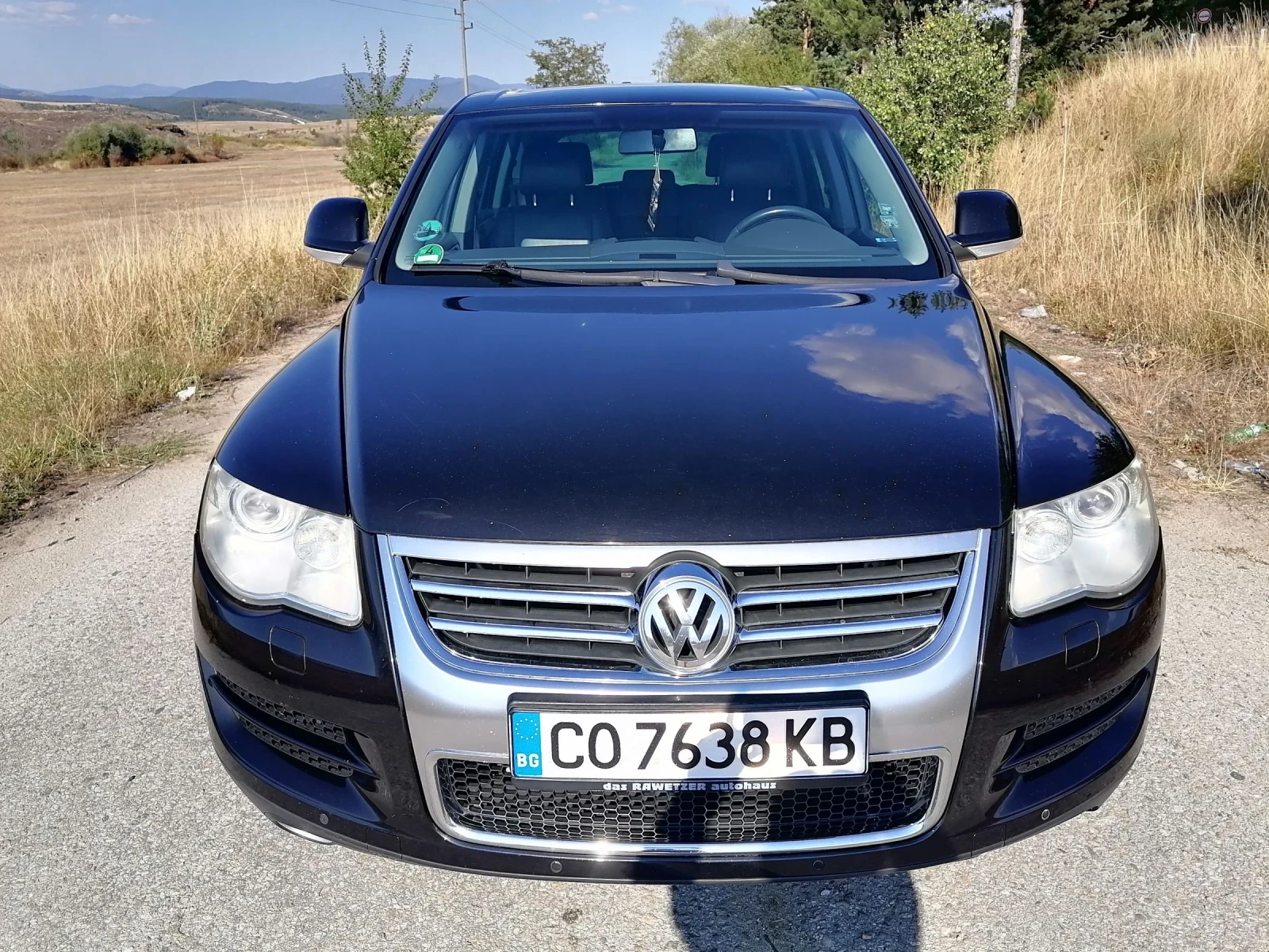 VW Touareg 3.0TDI/Facelift/ПРУЖИНИ/BlackEdition , снимка 2 - Автомобили и джипове - 55752237