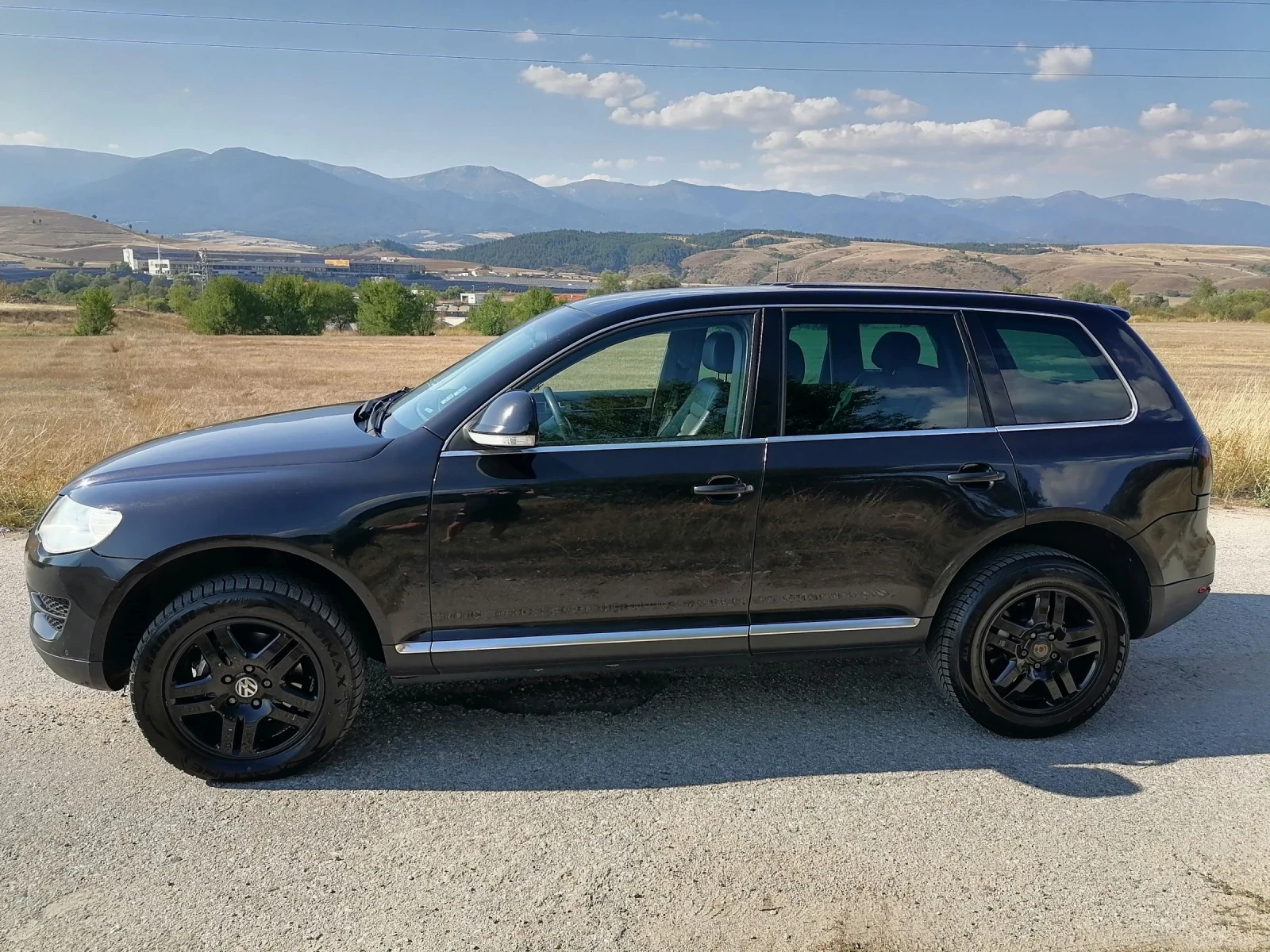 VW Touareg 3.0TDI/Facelift/ПРУЖИНИ/BlackEdition , снимка 8 - Автомобили и джипове - 55752237