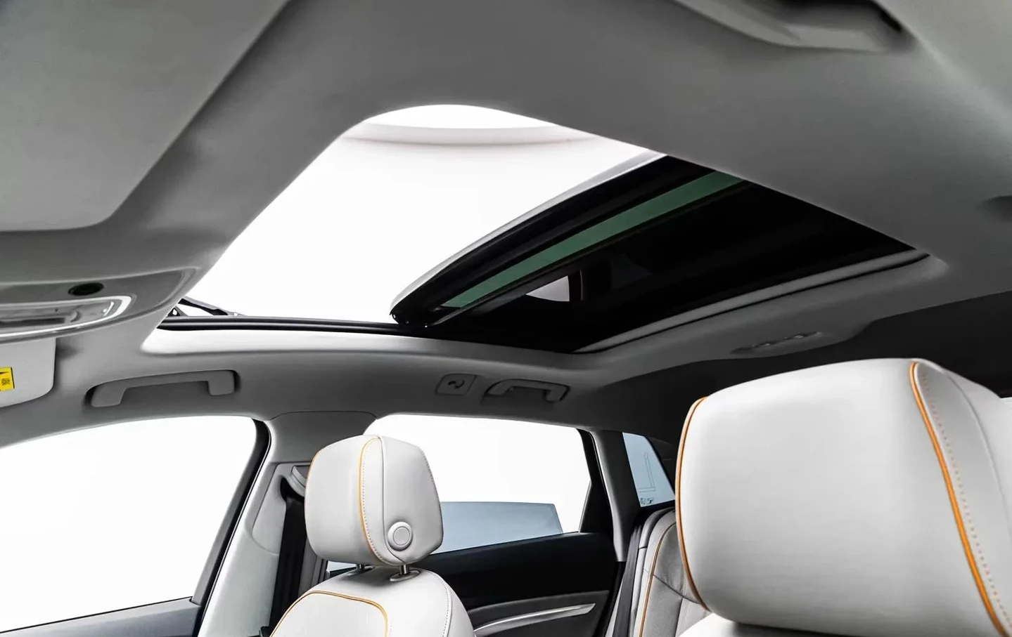 Audi Q8 50 E-tron Quattro , снимка 4 - Автомобили и джипове - 55921831