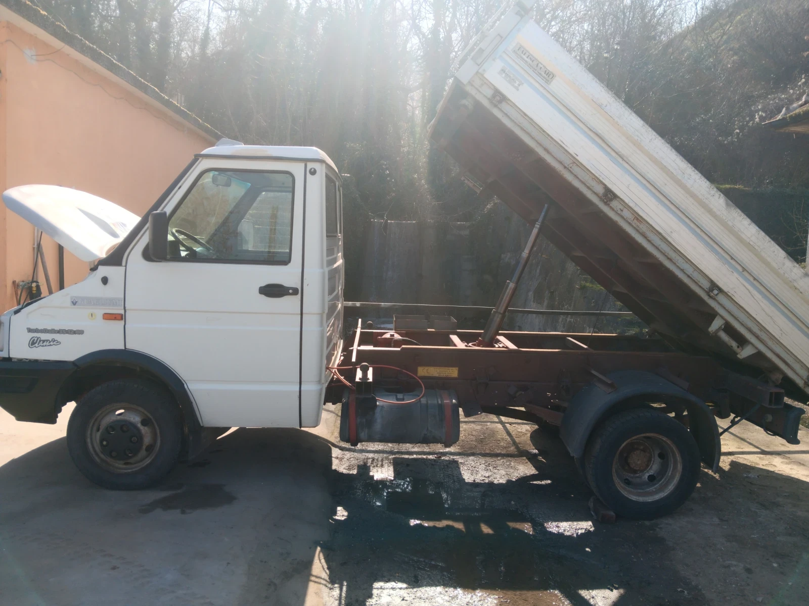 Iveco 3512 Тристранен самосвал  - изображение 7