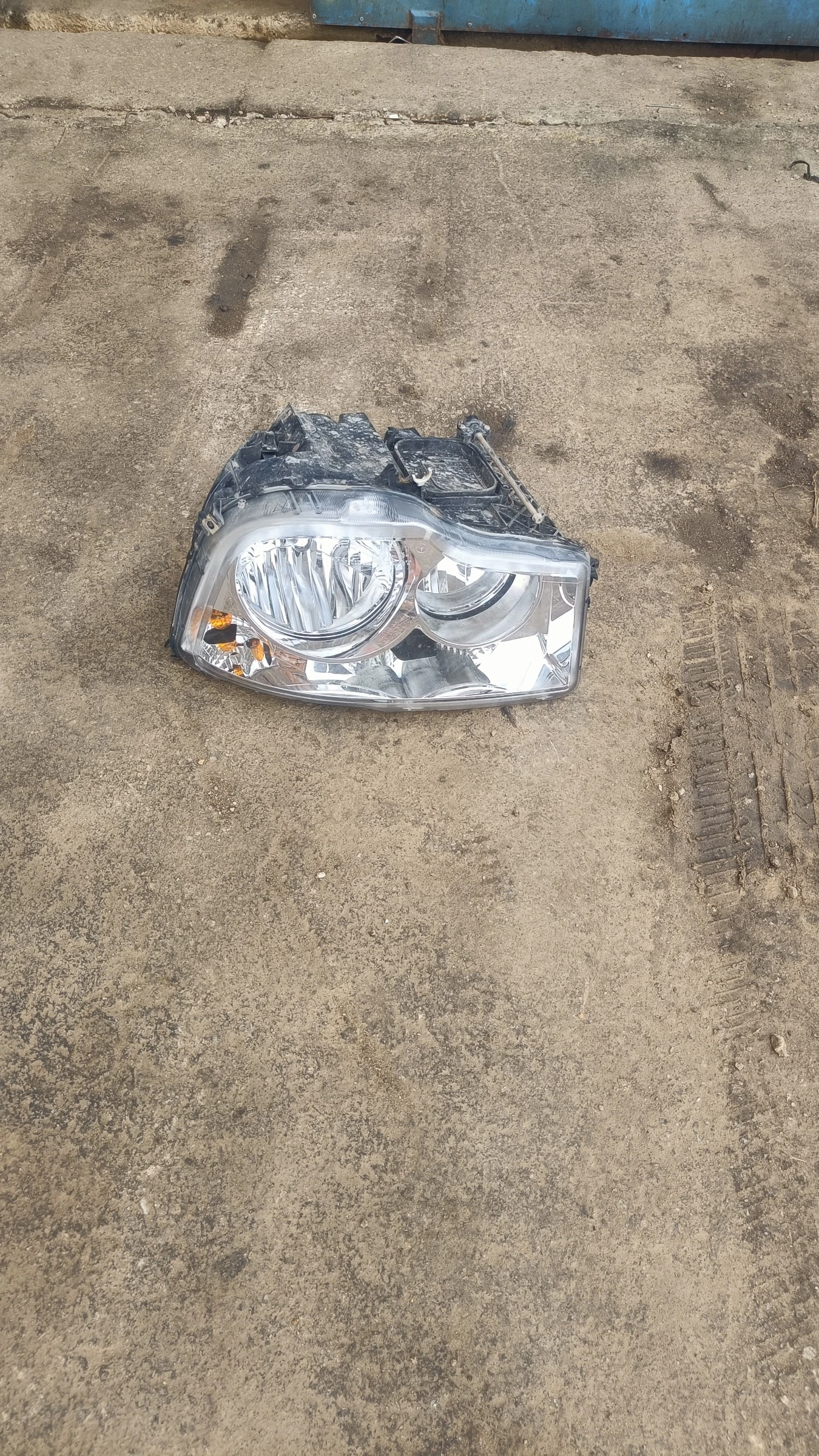 Mercedes-Benz Arocs 2 броя ляв и десен - изображение 4