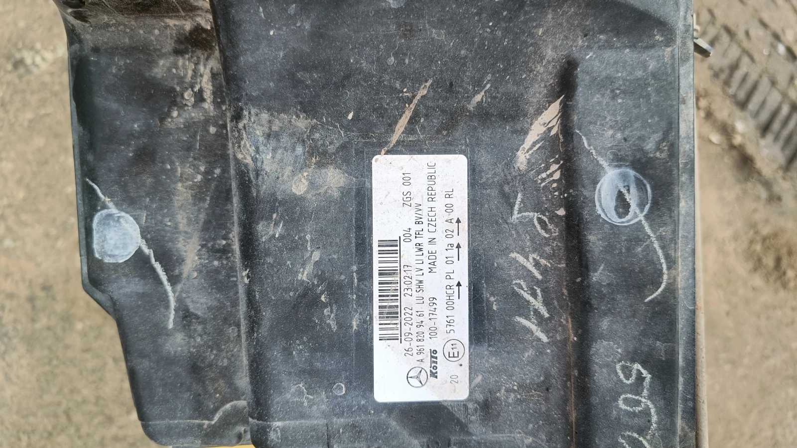 Mercedes-Benz Arocs 2 броя ляв и десен - изображение 5