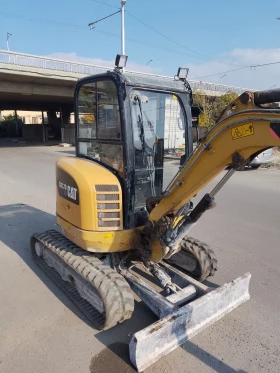 Обява за продажба на Багер Caterpillar 302.7D ~28 020 EUR - изображение 1