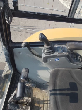 Обява за продажба на Багер Caterpillar 302.7D ~28 020 EUR - изображение 8