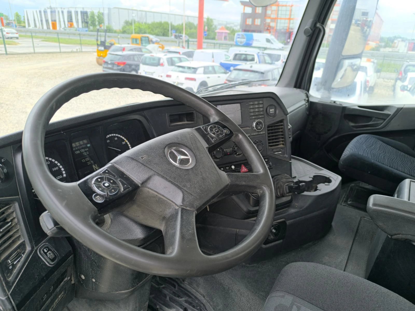 Бетон миксер Mercedes AROCS 3240 STETTER 9M3, снимка 9 - Индустриална техника - 55026702