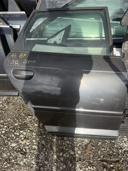 Задна дясна врата за Ауди AUDI A3 8P черна