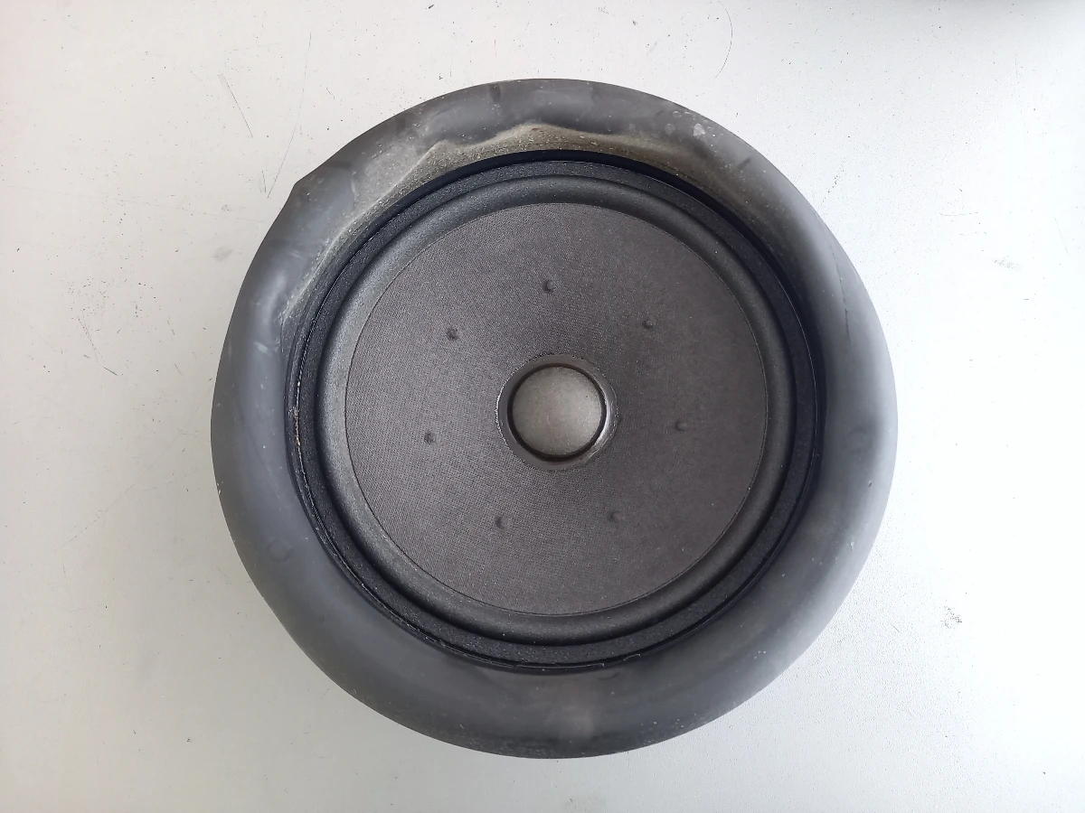 ��������� ������ ���� ���������� ���� 4, ���� (�) | Mobile.bg � ����������� 1