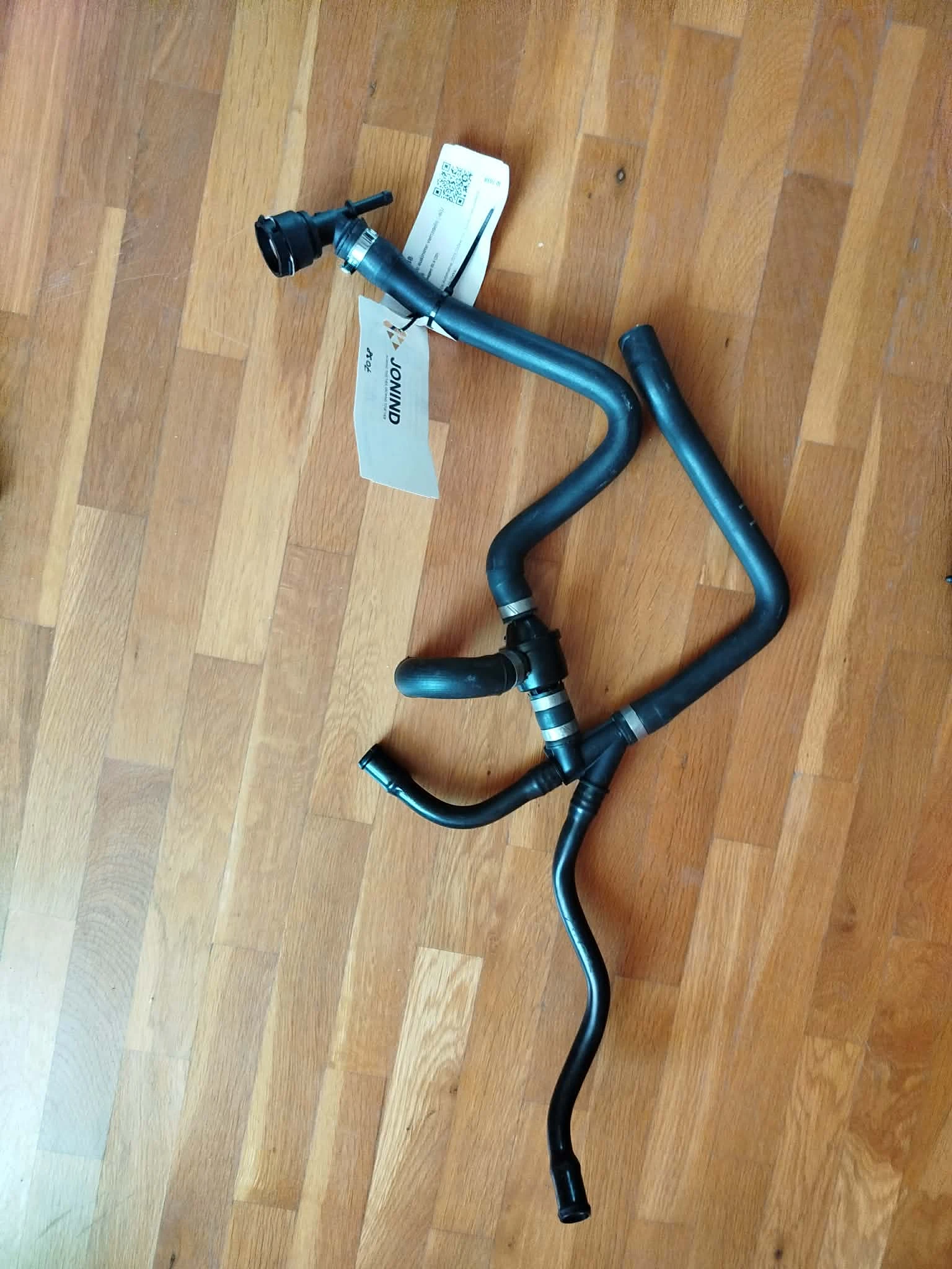 Горен охлаждащ шланг Upper Water/Coolant Hose -1FA122101DE, снимка 3 - Части - 55276283