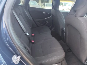 Volvo V40 1.6 бензин Реални 77478 к, снимка 14