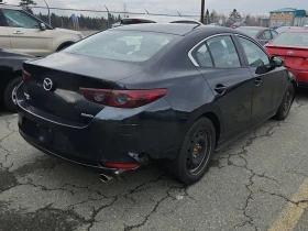 Mazda 3 * * CARFAX * * АВТО КРЕДИТ * * , снимка 2