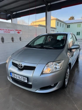 Toyota Auris, снимка 1