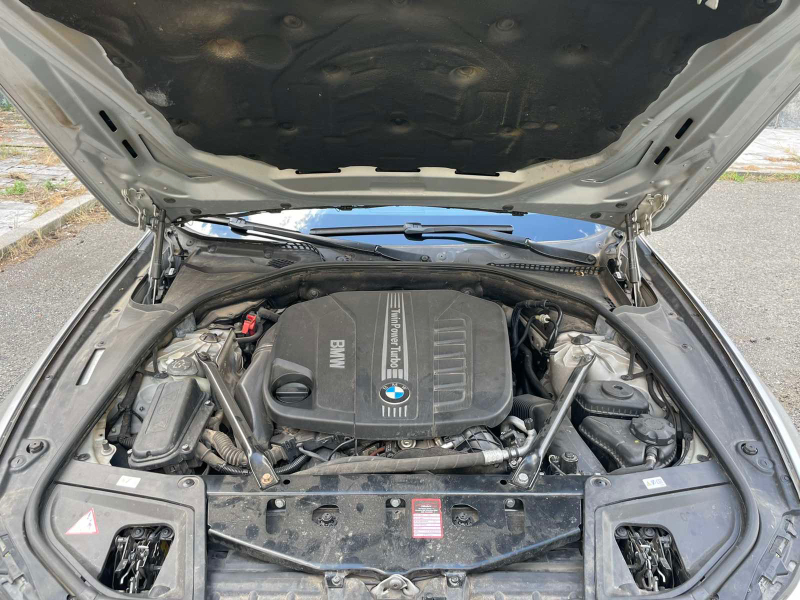 BMW 535 xDRIVE M-sport, снимка 14 - Автомобили и джипове - 37582754