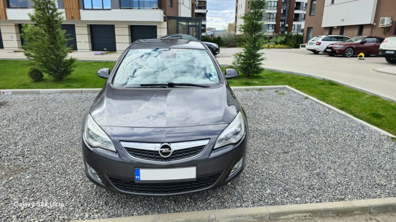 Opel Astra 1.6 Turbo  * С ГАЗ* , снимка 8 - Автомобили и джипове - 47602018