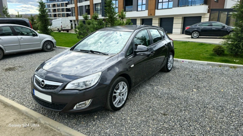 Opel Astra 1.6 Turbo  * С ГАЗ* , снимка 2 - Автомобили и джипове - 47028181