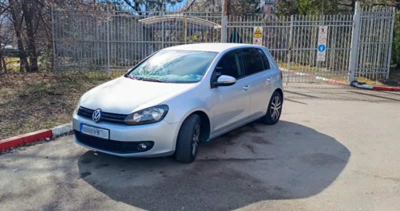 VW Golf 2.0 TDI, снимка 2 - Автомобили и джипове - 49171832