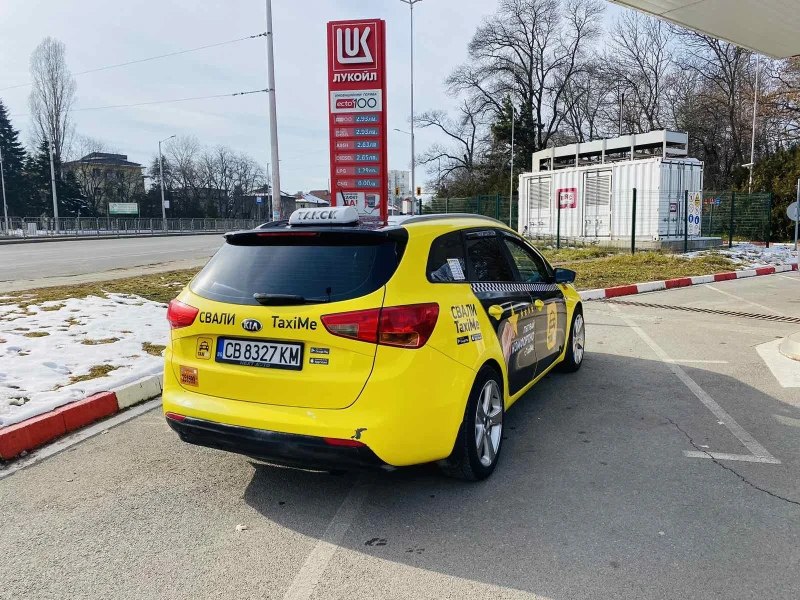 Kia XCeed, снимка 10 - Автомобили и джипове - 49244882