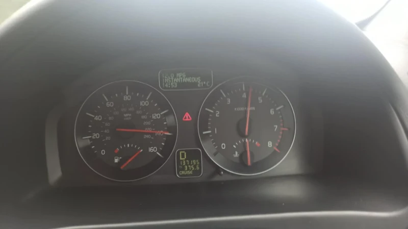 Volvo C70 T5, снимка 17 - Автомобили и джипове - 52058593