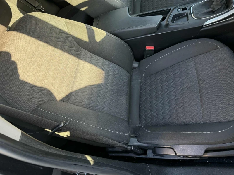 Opel Insignia, снимка 11 - Автомобили и джипове - 51690022