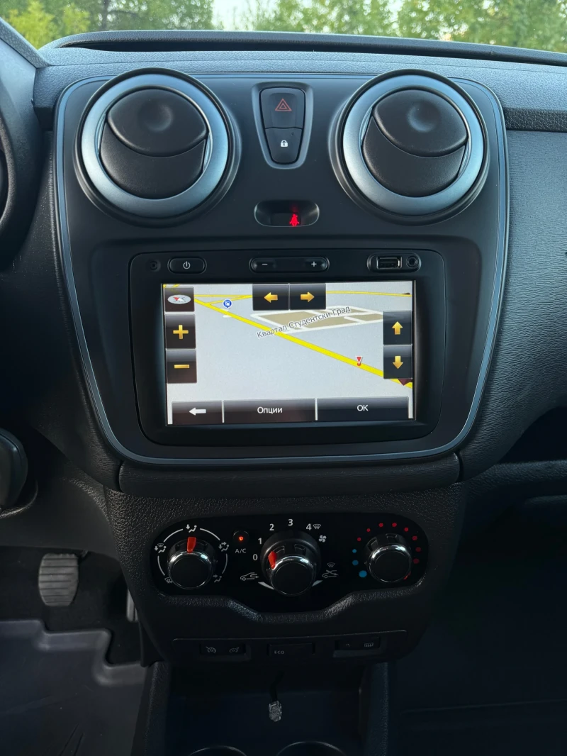 Dacia Dokker STEPWAY 1.5DCi 90кс * Навигация* * Климатик* , снимка 15 - Автомобили и джипове - 52003543