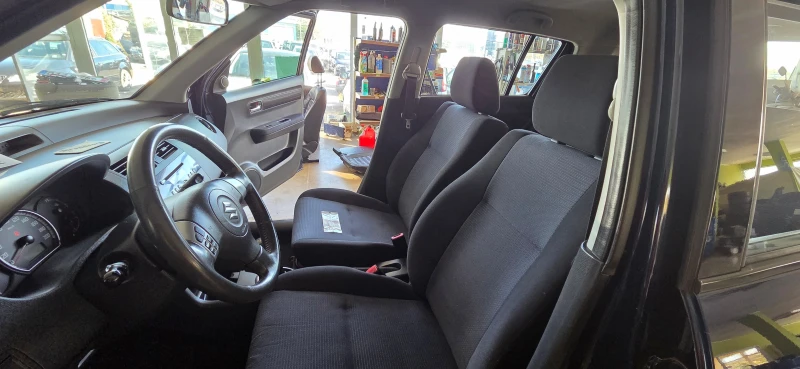 Suzuki Swift 1.3 БЕНЗИН ВЕРИГА, снимка 9 - Автомобили и джипове - 52119788