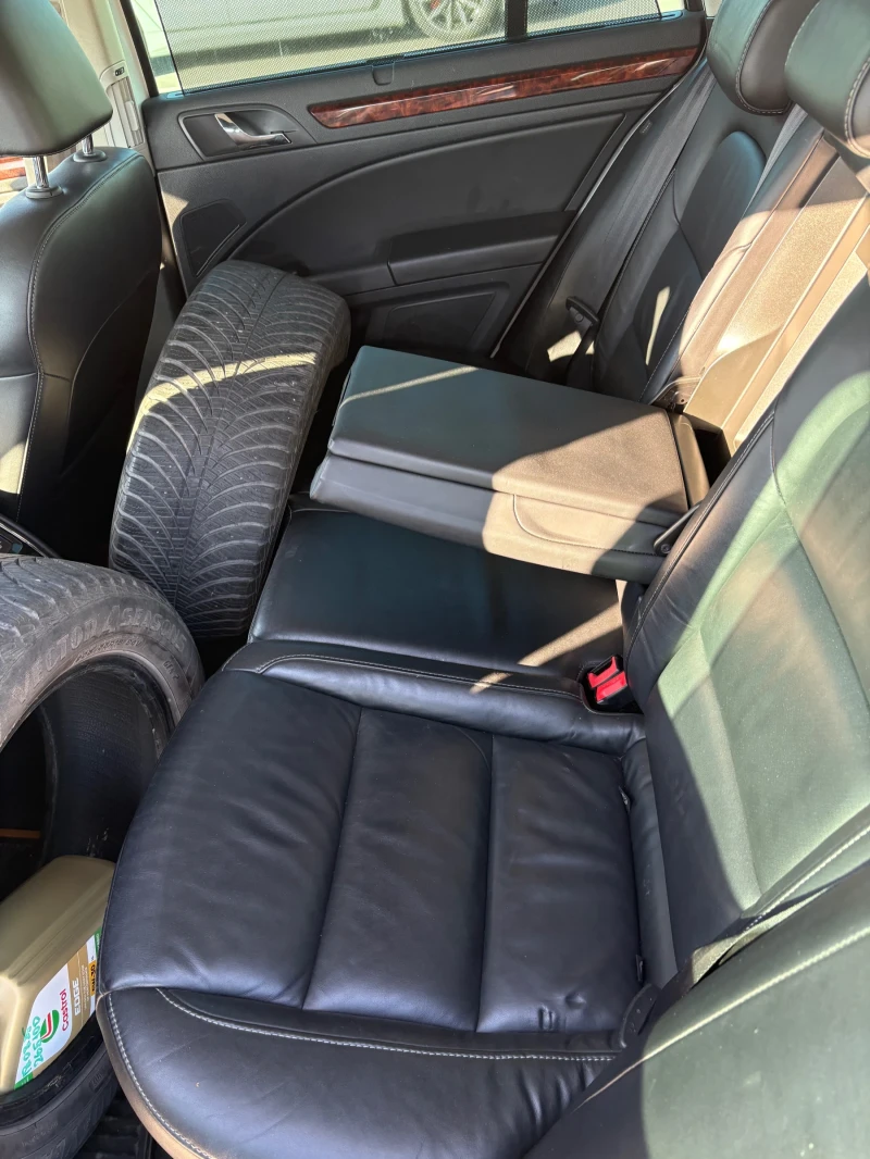 Skoda Superb 2.0 TDI 4x4, снимка 10 - Автомобили и джипове - 52819468