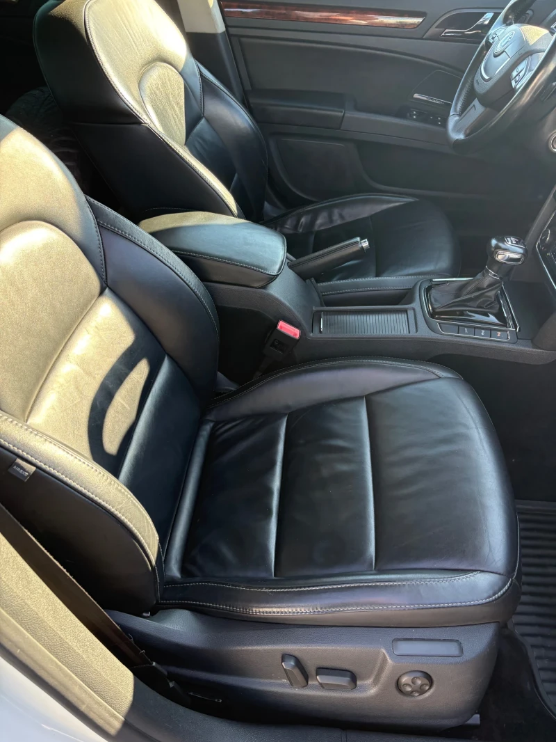 Skoda Superb 2.0 TDI 4x4, снимка 9 - Автомобили и джипове - 52819468