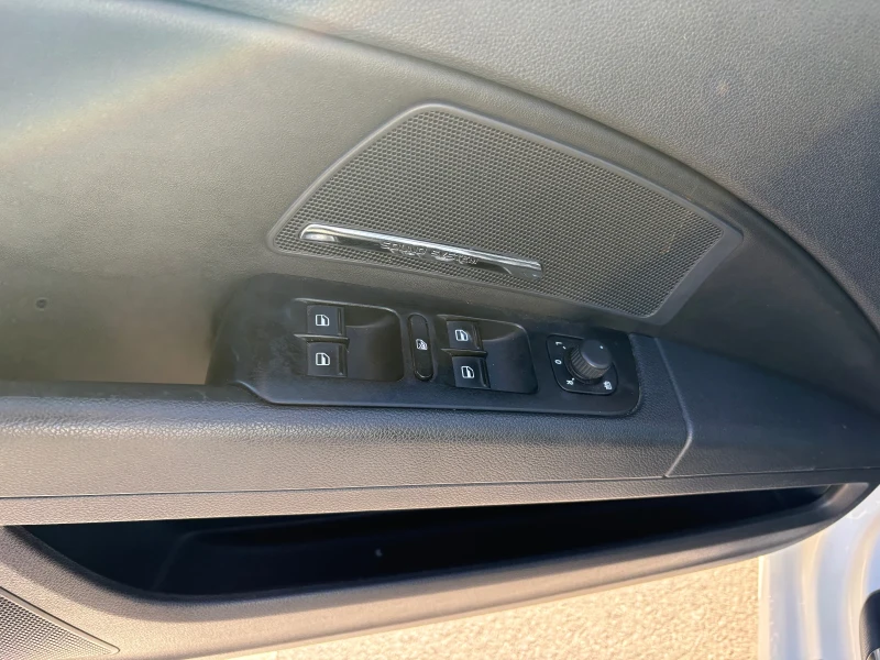 Skoda Superb 2.0 TDI 4x4, снимка 12 - Автомобили и джипове - 52819468