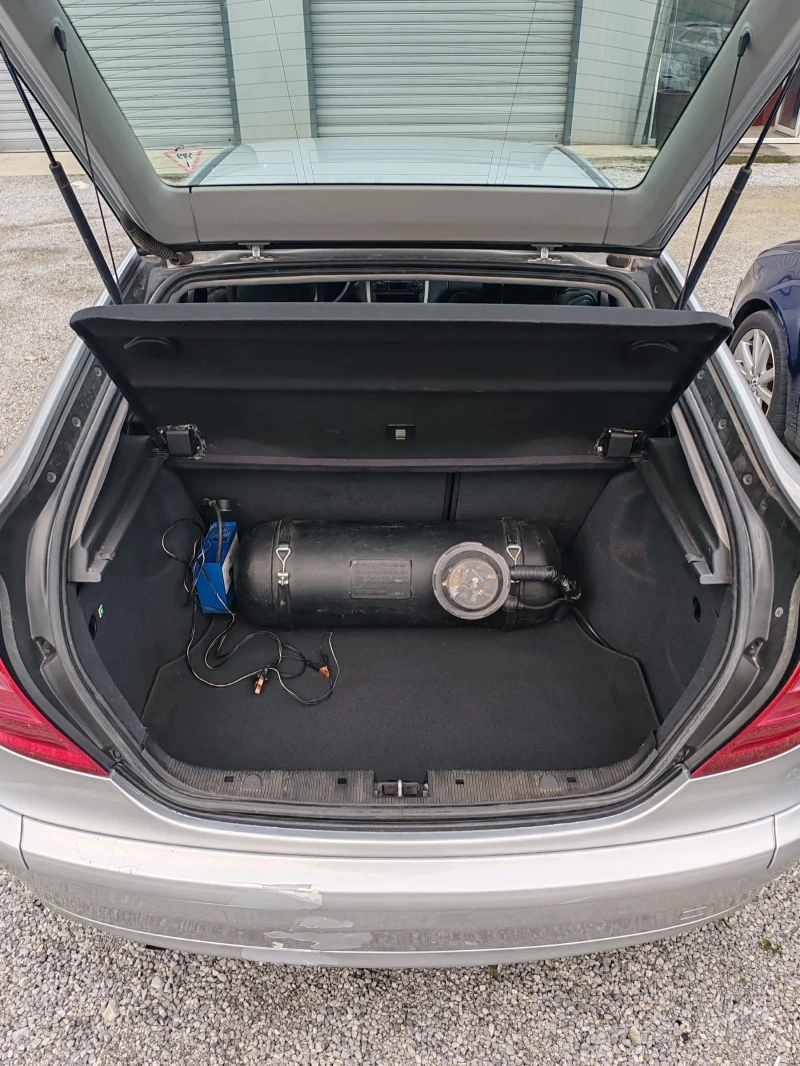 Mercedes-Benz C 180 130к.с. ГАЗ, снимка 14 - Автомобили и джипове - 53123405