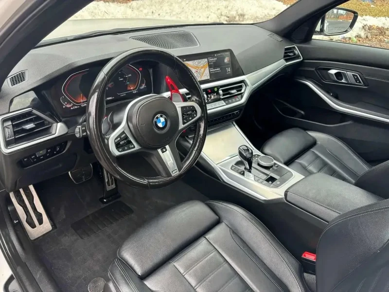 BMW 330 M-pkg* Keyless* Apple Carplay* Wireless* BackupCam, снимка 9 - Автомобили и джипове - 53189803