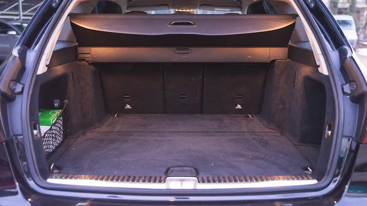 Mercedes-Benz C 220 AMG Line - изображение 7