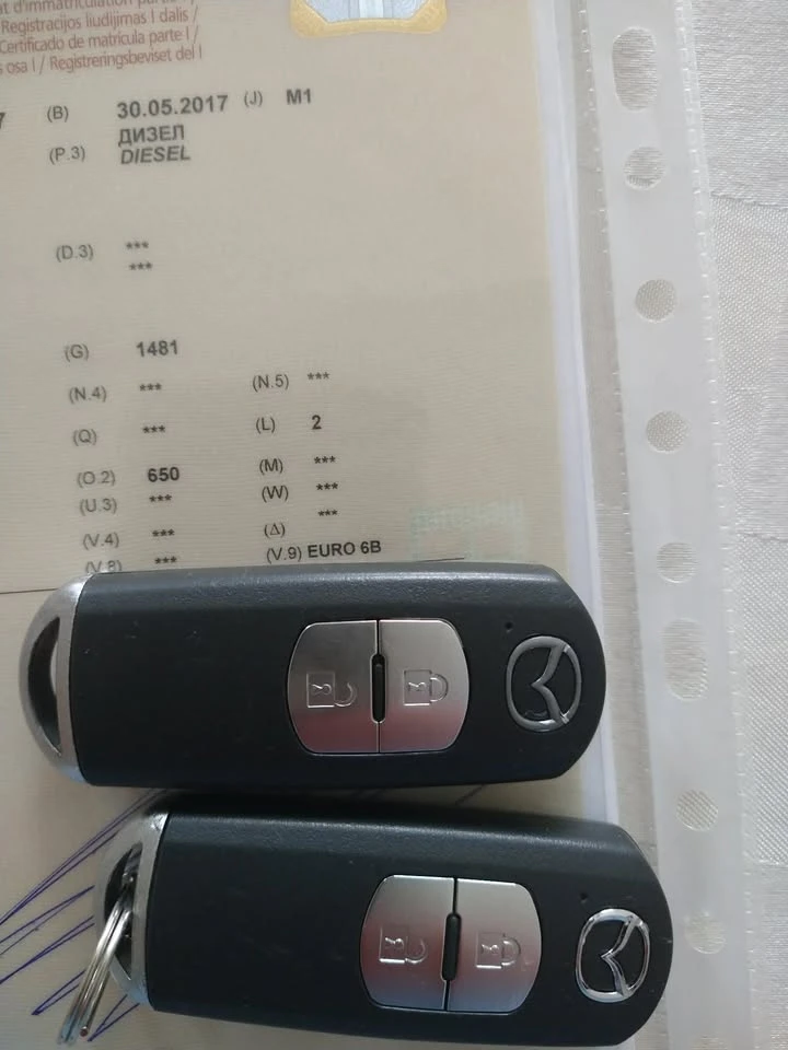 Mazda 3, снимка 16 - Автомобили и джипове - 53934665