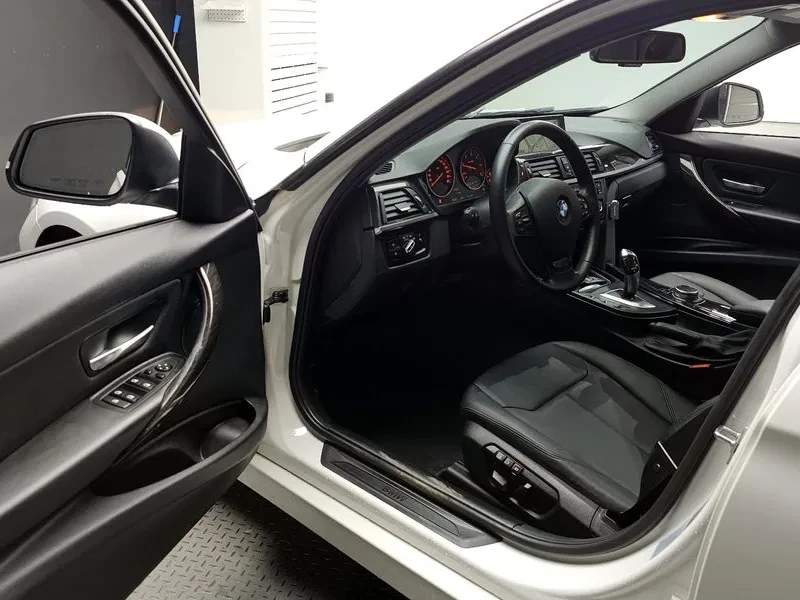 BMW 320 d, снимка 10 - Автомобили и джипове - 54590242