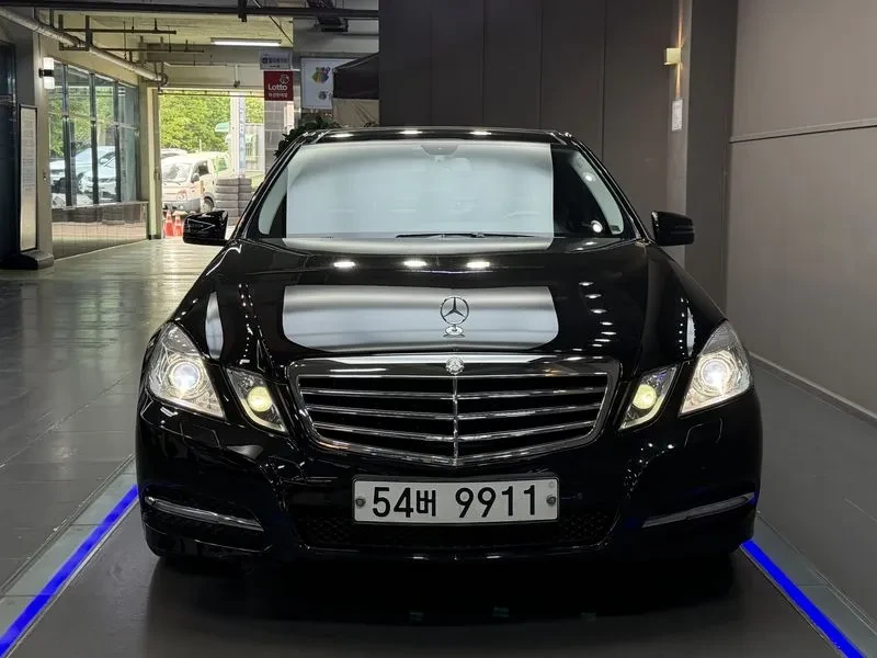Mercedes-Benz E 350 W212, снимка 3 - Автомобили и джипове - 55895782