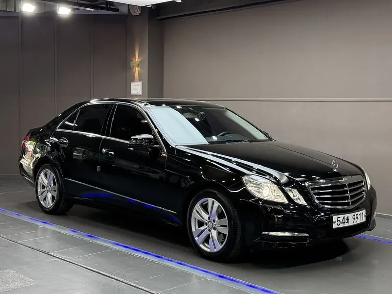 Mercedes-Benz E 350 W212
