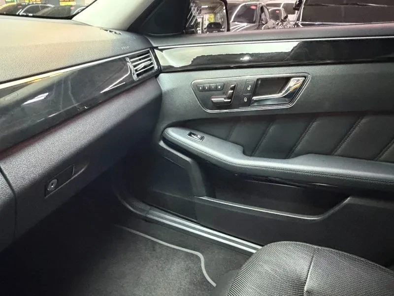 Mercedes-Benz E 350 W212, снимка 17 - Автомобили и джипове - 55895782