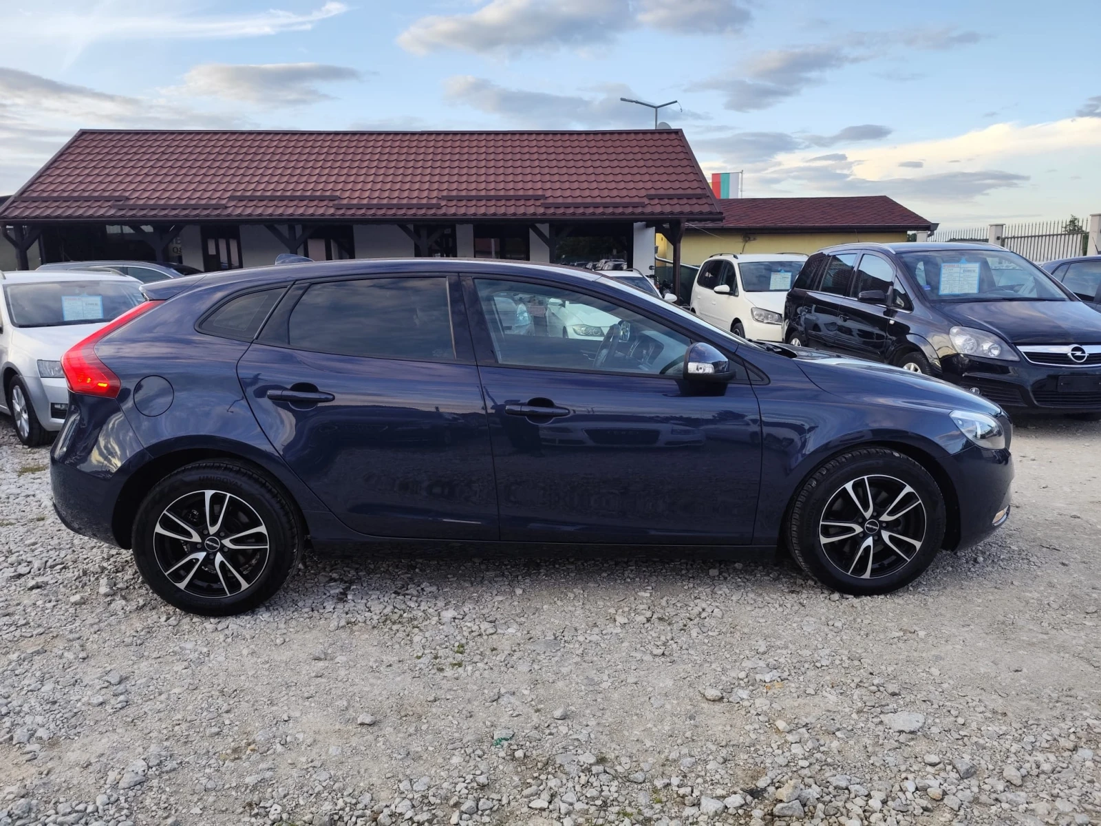 Volvo V40 1.6 бензин Реални 77478 к - изображение 4