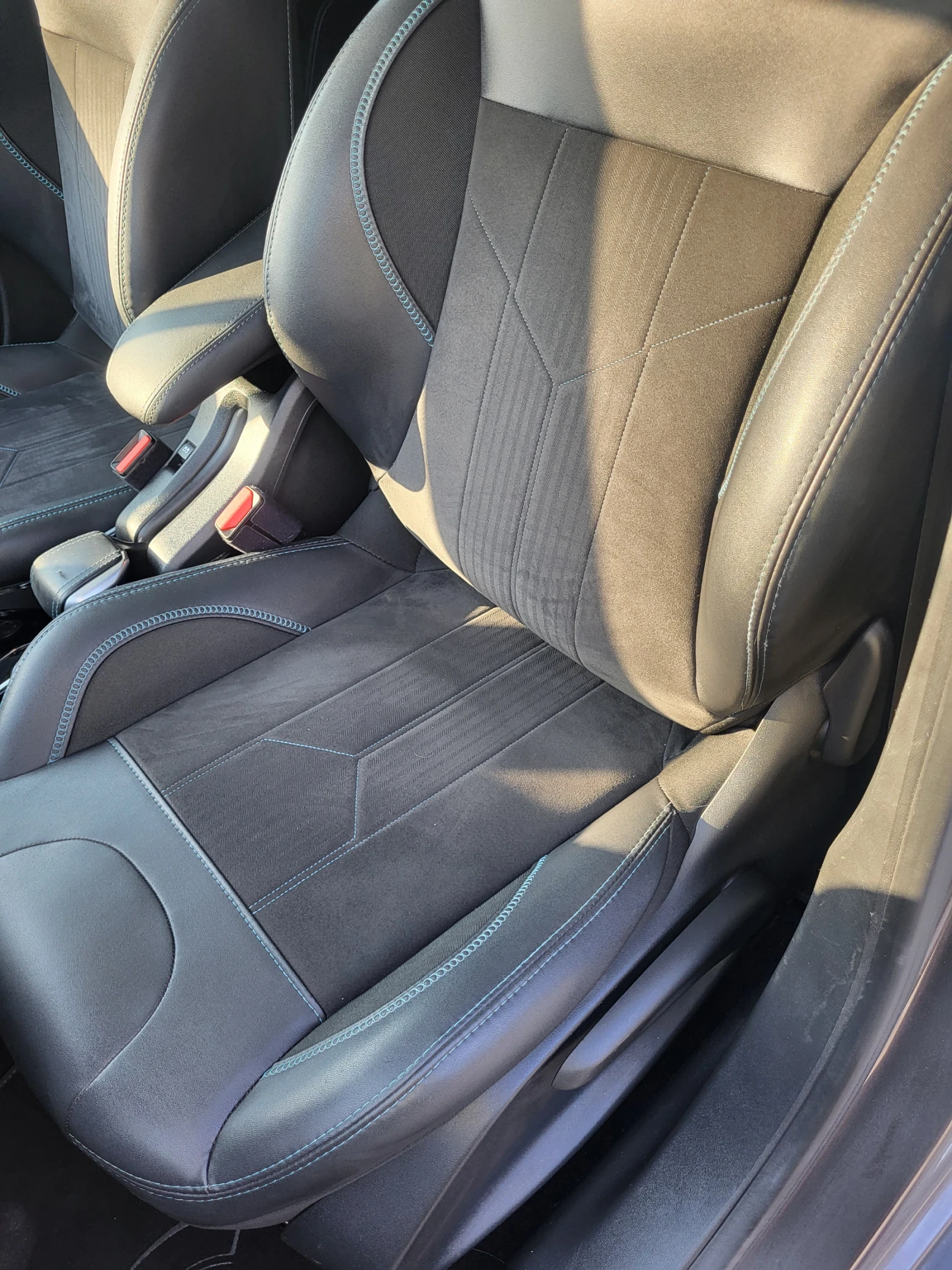 Peugeot 2008 1.2 - изображение 6