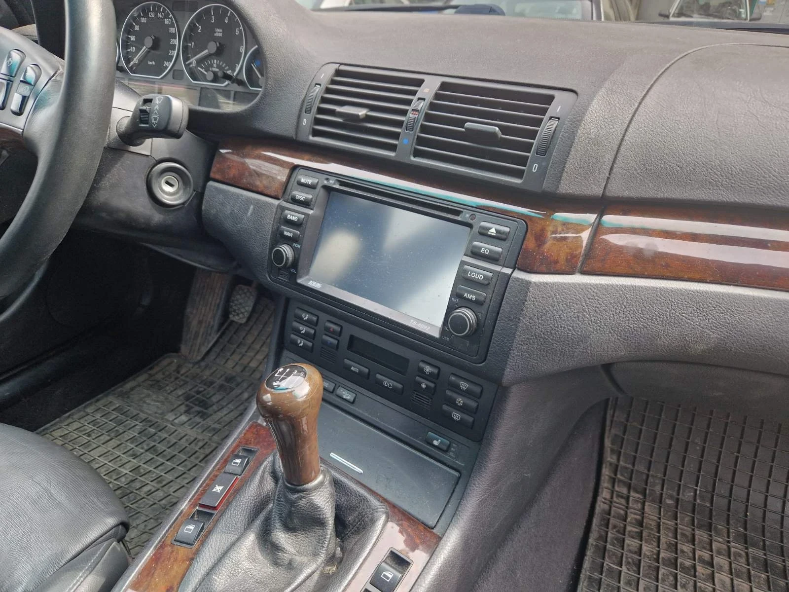 BMW 330  - изображение 10