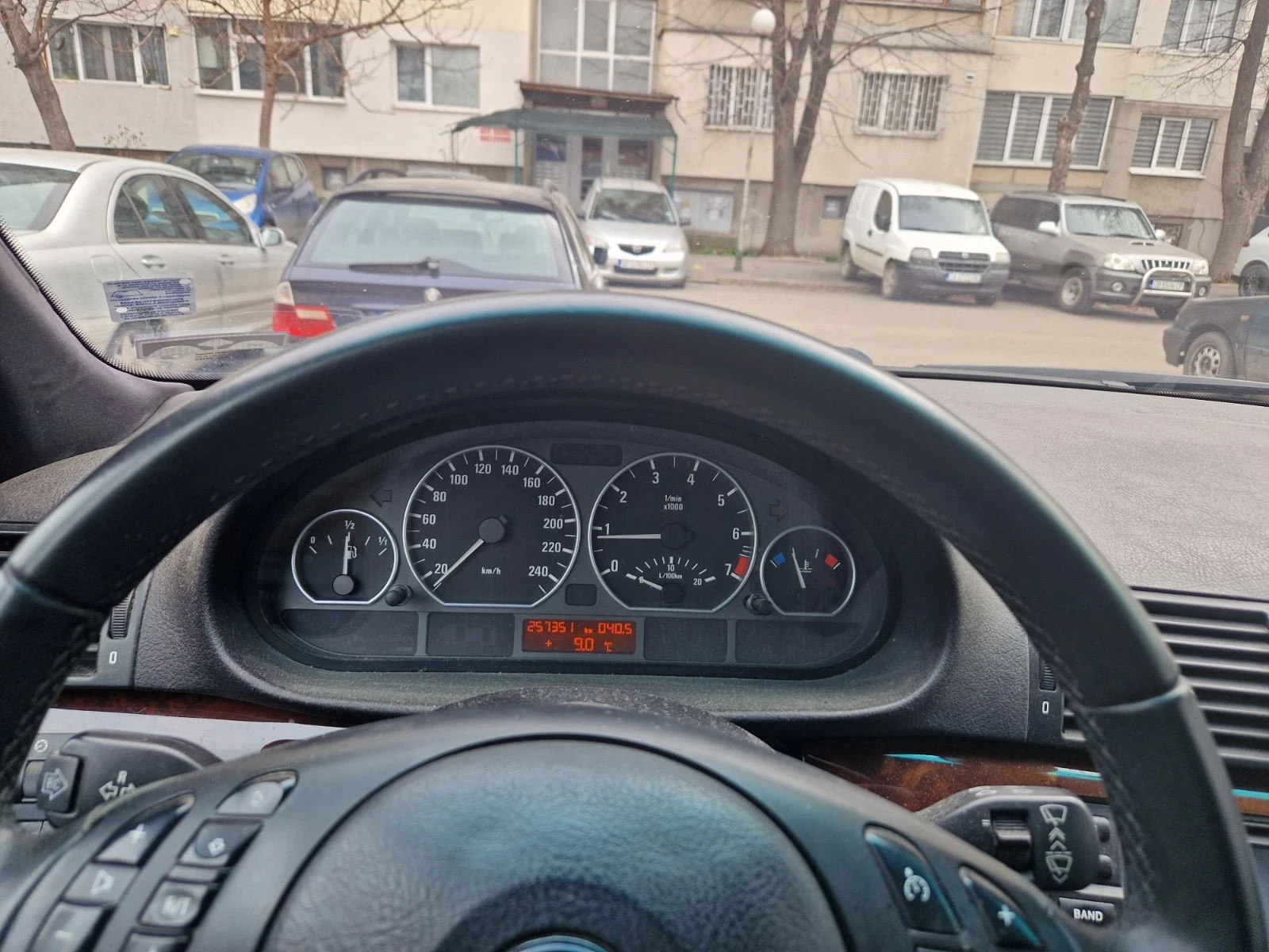 BMW 330  - изображение 9